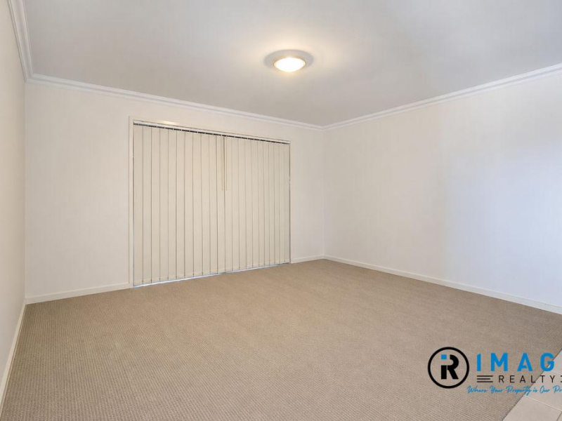 6 Crystalwood Court, FERNVALE, QLD 4306 AUS