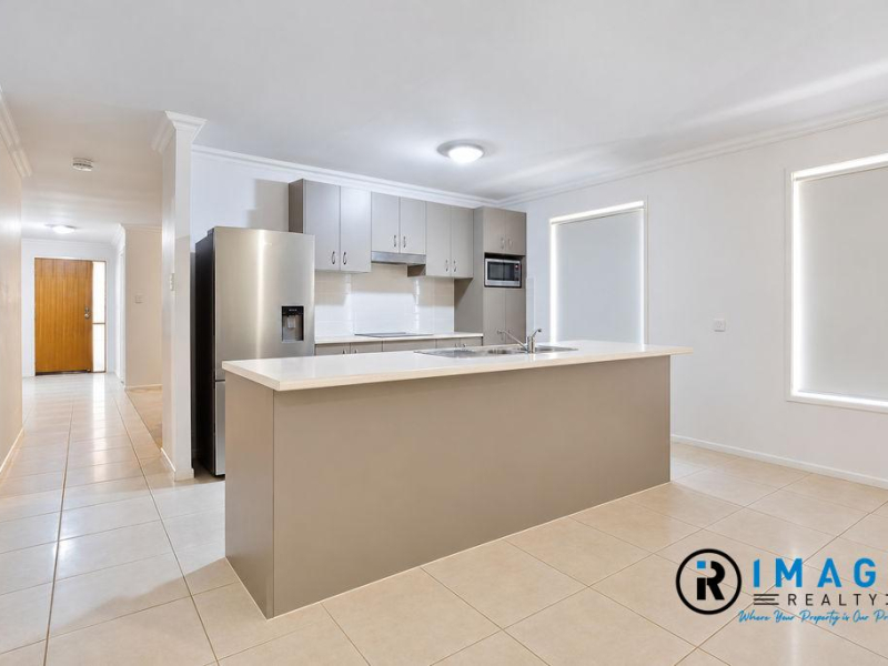 6 Crystalwood Court, FERNVALE, QLD 4306 AUS