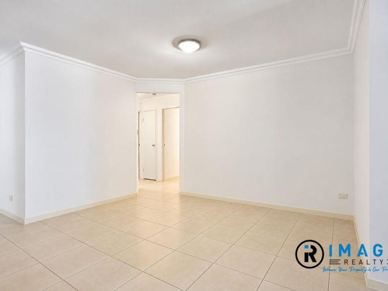 6 Crystalwood Court, FERNVALE, QLD 4306 AUS