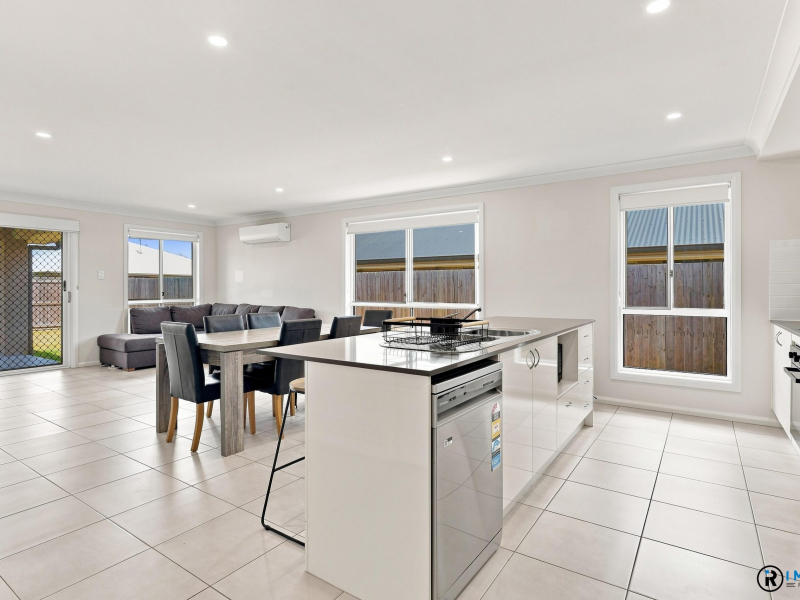 26 Girramay Street, YARRABILBA, QLD 4207 AUS