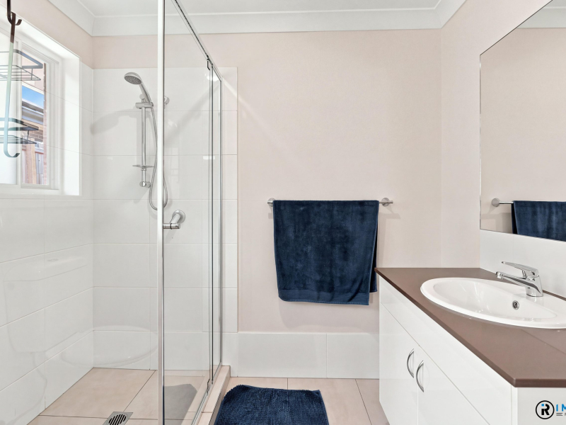 26 Girramay Street, YARRABILBA, QLD 4207 AUS