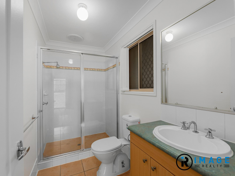 15 Burrawang St, REDBANK PLAINS, QLD 4301 AUS