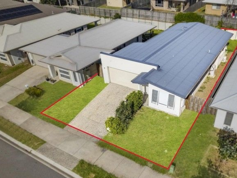 10 Creekstone  Ave, Redbank Plains, QLD 4301 Australia