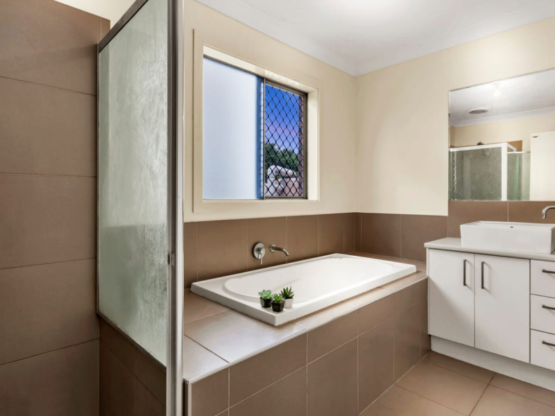 21 Borrowdale Court, Brassall, QLD 4305 Australia
