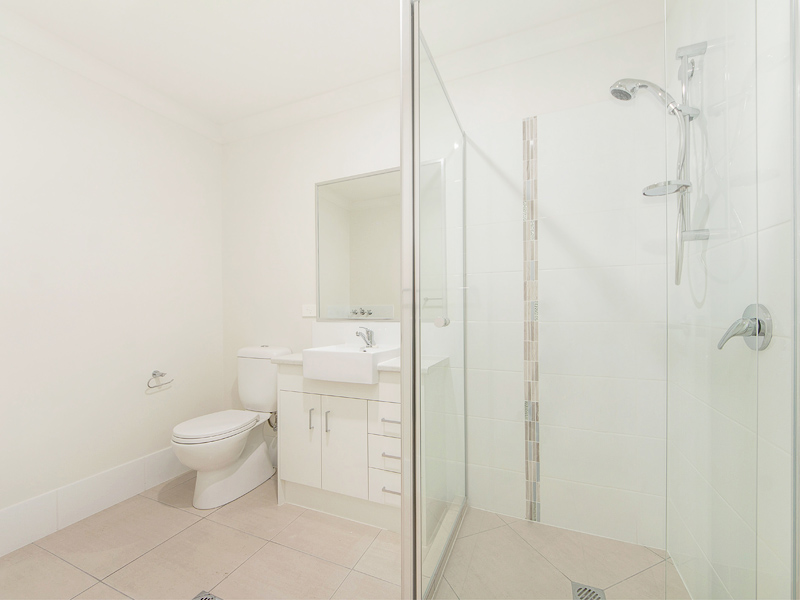 2/33A Evergreen Avenue, LOGANLEA, QLD 4131 AUS