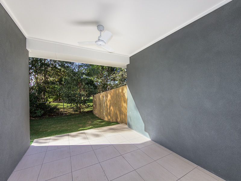 2/33A Evergreen Avenue, LOGANLEA, QLD 4131 AUS