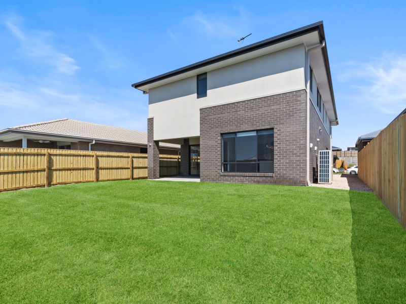 46 Wallaroo Crescent, Ripley, QLD 4306