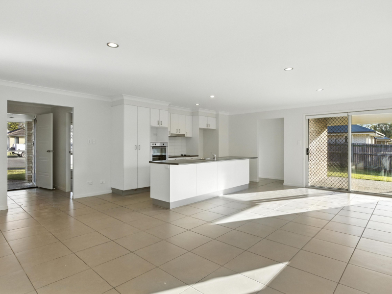 10 Elmore, Bundamba, QLD 4304