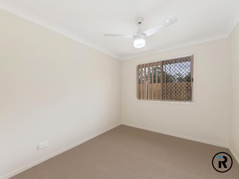 2/5 Koona Place, Hillcrest, QLD 4118 Australia