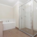 2/5 Koona Place, Hillcrest, QLD 4118 Australia