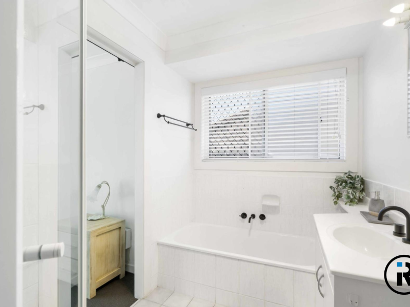 205 Esplanade South, Deception Bay, QLD 4508 Australia