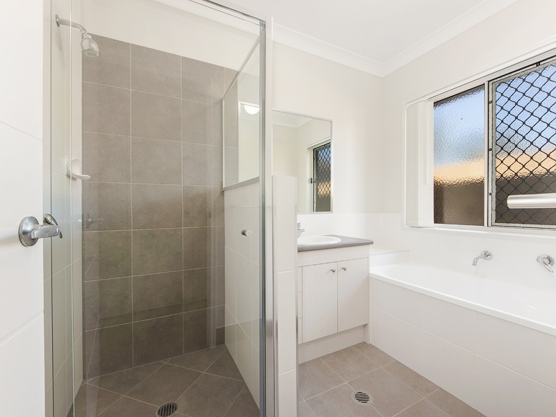 1/9 Barkala Avenue, LOGANLEA, QLD 4131 AUS