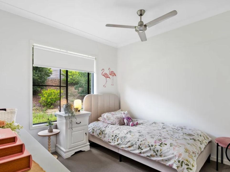24 Valley Mist Place, Maudsland, QLD 4210