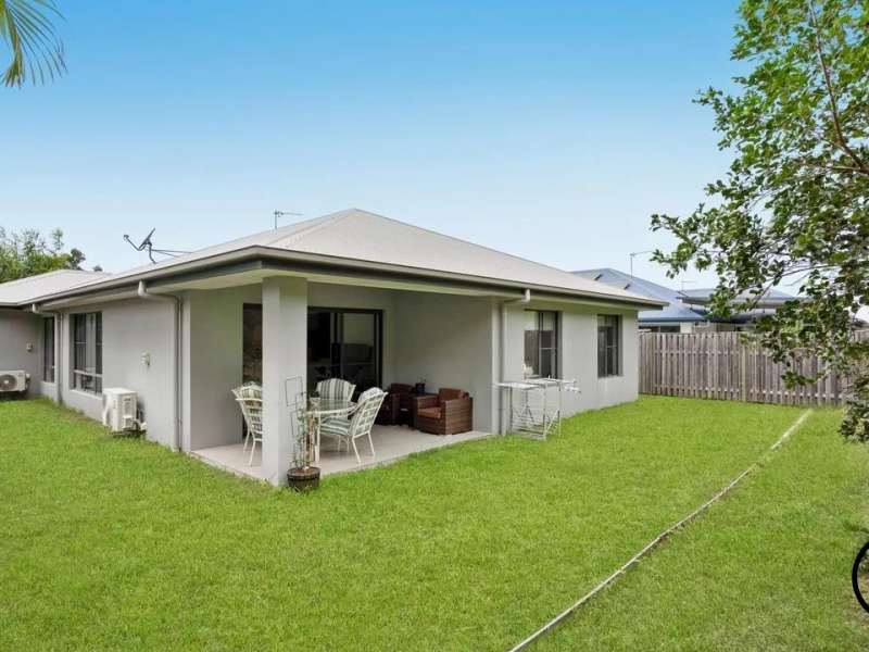 24 Valley Mist Place, Maudsland, QLD 4210