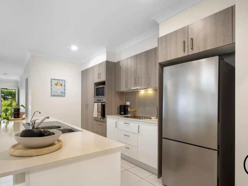 24 Valley Mist Place, Maudsland, QLD 4210