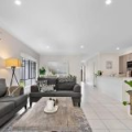 24 Valley Mist Place, Maudsland, QLD 4210
