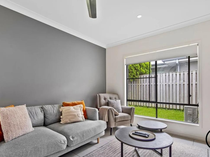 24 Valley Mist Place, Maudsland, QLD 4210
