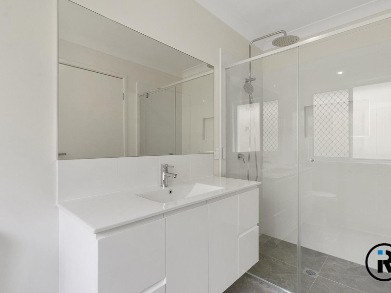 5 Wilsons Peak Way, White Rock, QLD 4306 Australia