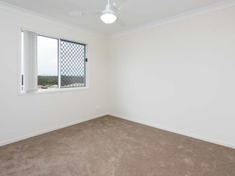 1/52a Brentwood Drive, Bundamba, QLD 4304