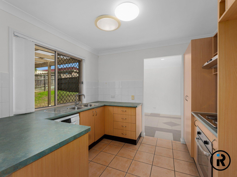 15 Burrawang Street, Redbank Plains, QLD 4301 Australia