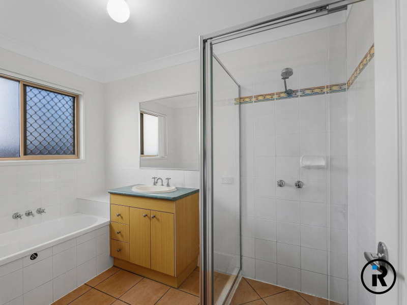 15 Burrawang Street, Redbank Plains, QLD 4301 Australia