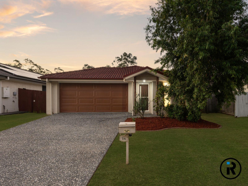 7A Cardena Drive, Augustine Heights, QLD 4300