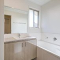 19 Bloomfield Avenue, Park Ridge, QLD 4125